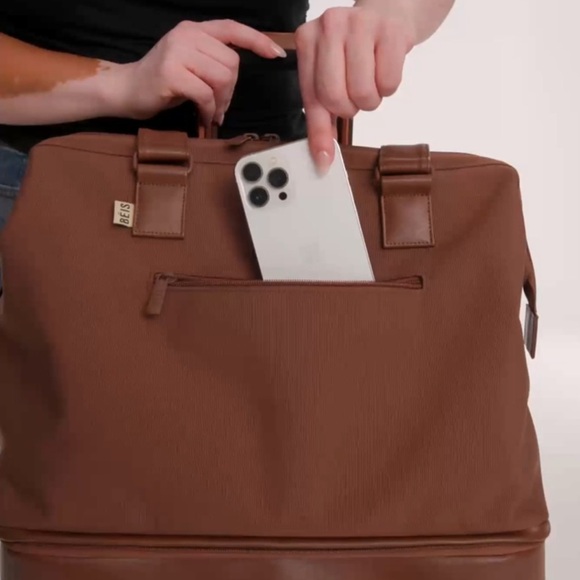 BEIS MINI CONVERTABLE WEEKENDER IN MAPLE - Picture 8 of 11